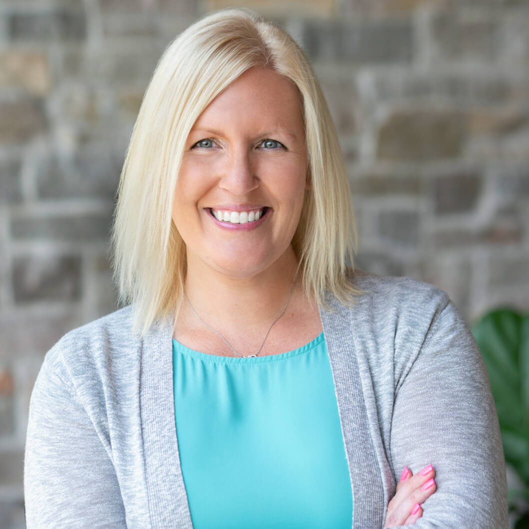 Sandy Shultz Headshot