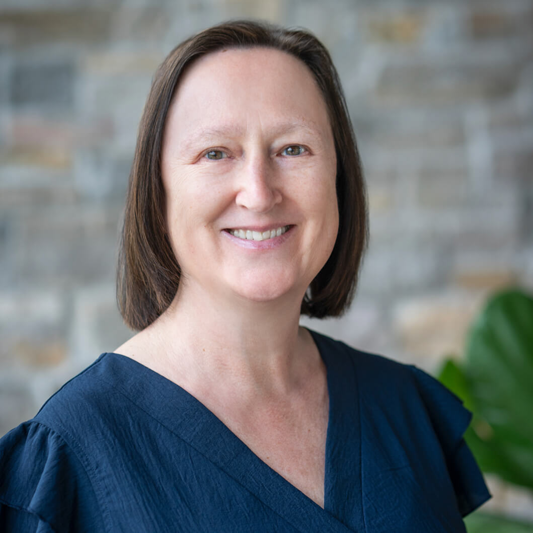 Vicki Weinaug Martin Headshot